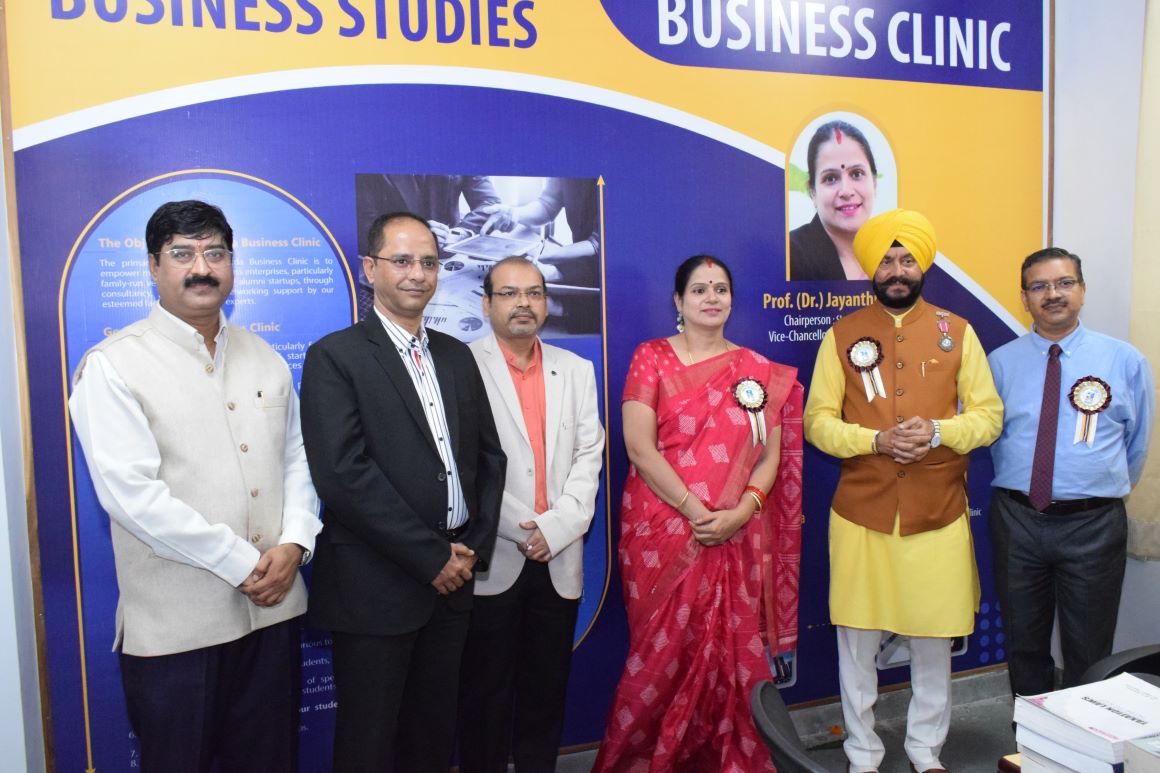 Inauguration of Sharda Business Clinic - Sharda University Agra