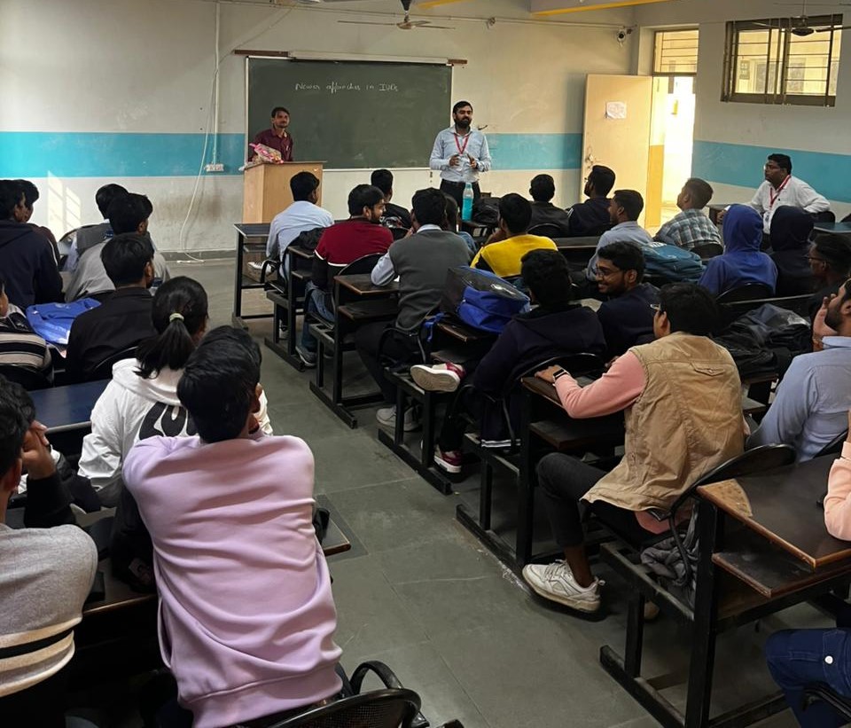 IIC Lecture on 'AI in the Pharmaceutical Industry' by Saurabh Bhardwaj - Sharda University Agra