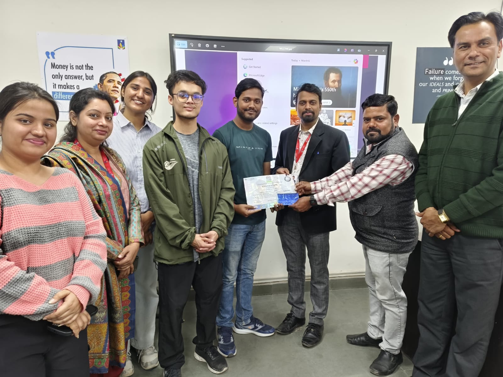 Prize Distribution Ceremony for Readers Roof - Sharda University Agra