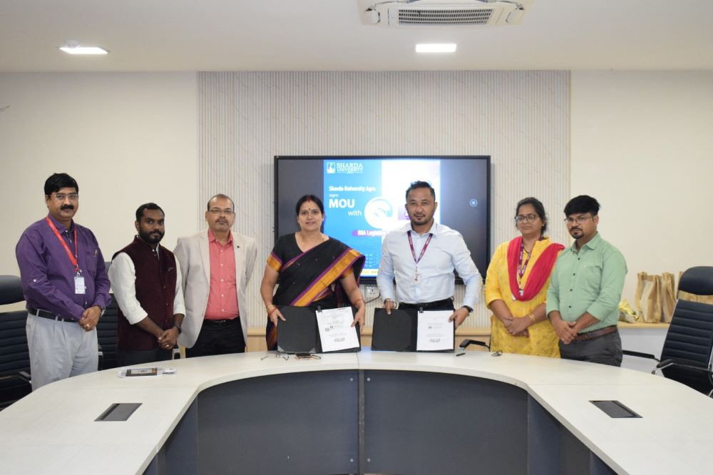 Signed a MoU with Avaan Intellect - Sharda University Agra